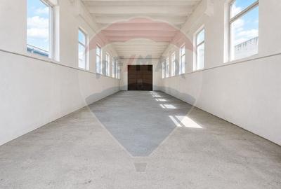Spațiu industrial, de 200 mp, în 13 Decembrie - 2