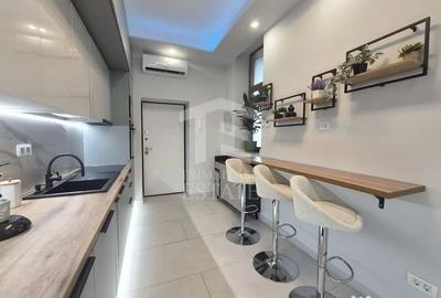 Apartament cu 2 camere semidecomandat în P-ța Maria