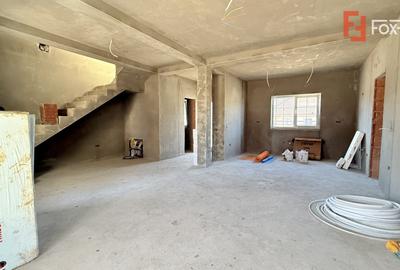 Duplex cu 3 camere cu Canalizare în Moșnița Nouă - 2