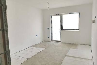 Apartament cu 4 camere decomandat în Tractorul - 5