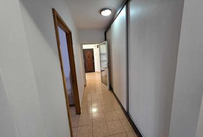Apartament cu 3 camere semidecomandat, mobilat în Titan - 4