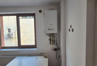 Apartament cu 3 camere decomandat în Central - 1