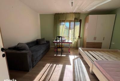 Apartament cu 3 camere decomandat în Lazaret