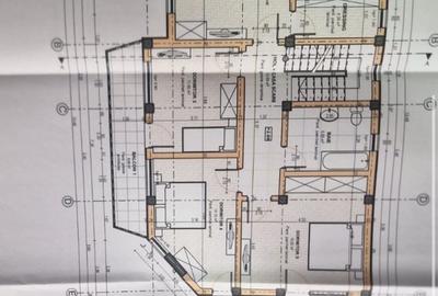 Casă cu 7 camere cu Teren 370 Mp în Central - 3