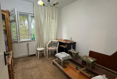 Apartament cu 3 camere decomandat în Gară - 1
