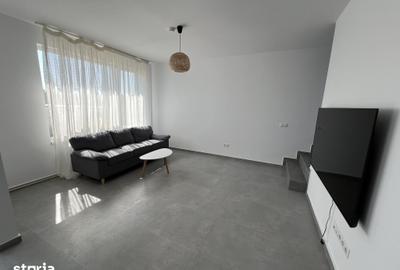 Casă cu 4 camere decomandat cu Teren 70 Mp în Central