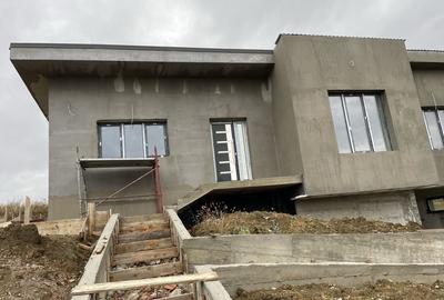Casă cu 3 camere în Central