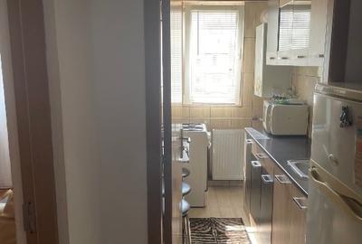 Apartament cu 2 camere semidecomandat, mobilat în Lujerului