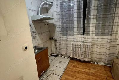 Apartament cu 4 camere decomandat în Rahova - 5