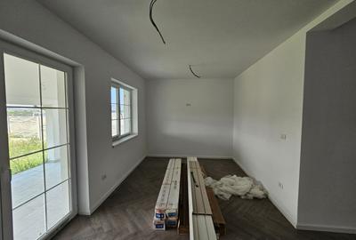 Duplex cu 3 camere cu Teren 300 Mp în Urseni - 4
