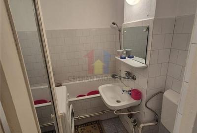 Garsonieră semidecomandată în Central