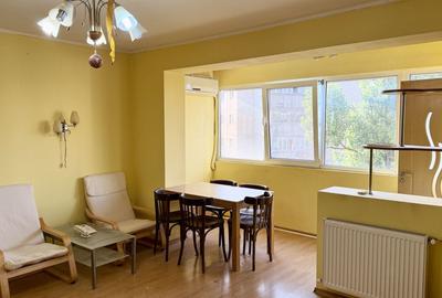 Apartament cu 3 camere semidecomandat în Gorjului