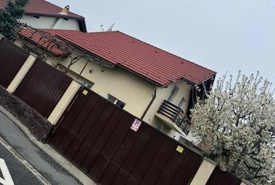 Casă cu 2 camere cu Teren 374 Mp în Central - 1