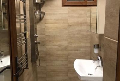 Apartament cu 2 camere decomandat, mobilat în Titan