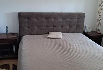 Apartament cu 3 camere decomandat, mobilat în Crihala