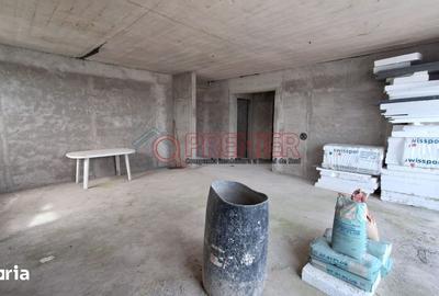 Casă cu 4 camere cu Teren 415 Mp în Berceni