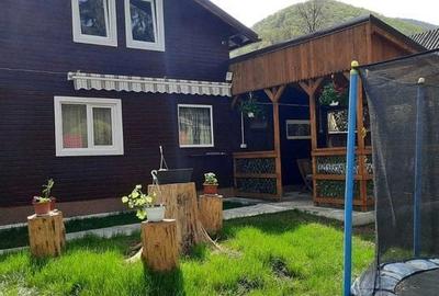 Casă cu 2 camere cu Teren 40 Mp în Mărăști