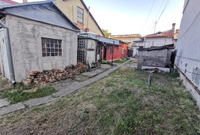 Casă cu 2 camere cu Teren 60 Mp în Central - 2