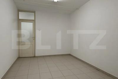 Spațiu comercial, de 68 mp, în Cetate - 1