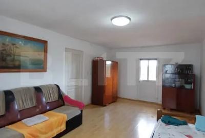 Casă cu 2 camere cu Teren 3289 Mp în Luna - 4