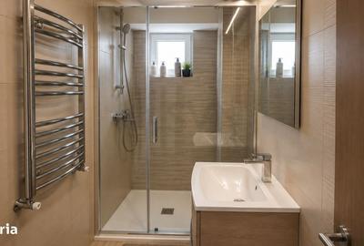 Apartament cu 4 camere decomandat în Ultracentral