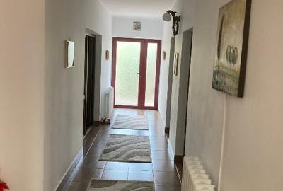 Casă individuală cu 5 camere cu Canalizare în Cug - 12