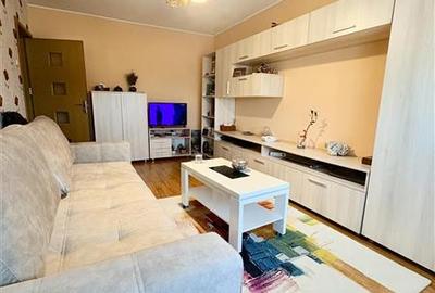 Apartament cu 2 camere decomandat, mobilat în CET