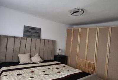 Casă cu 2 camere cu Teren 80 Mp în Decebal