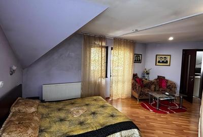 Garsonieră decomandată în Central - 4
