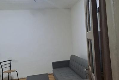 Casă cu 2 camere cu Teren 142 Mp în Central - 1