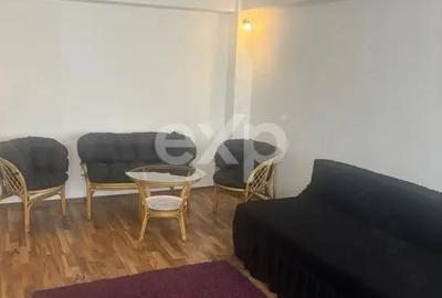 Apartament cu 2 camere decomandat în Trocadero