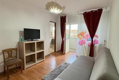 Garsonieră decomandată în Rogerius