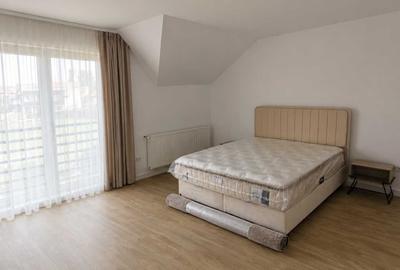 Casă cu 4 camere în Băneasa