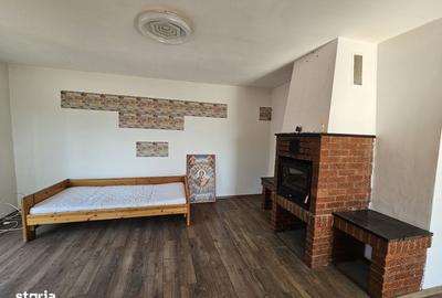 Casă cu 4 camere în Florești