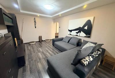 Apartament cu 3 camere decomandat în Soarelui