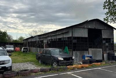 Spațiu comercial, de 216 mp, în Central - 4
