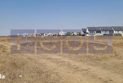 Teren de 481 mp, în Central