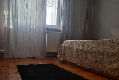 Apartament cu 3 camere decomandat în Central - 1