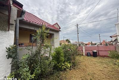 Casă cu 2 camere cu Teren 1100 Mp în Totoi