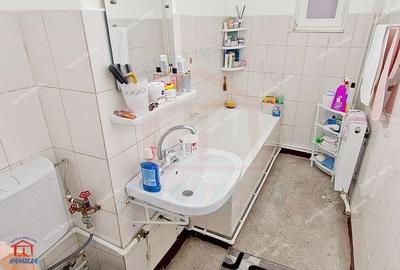 Apartament cu 4 camere decomandat în Micro 17 - 13