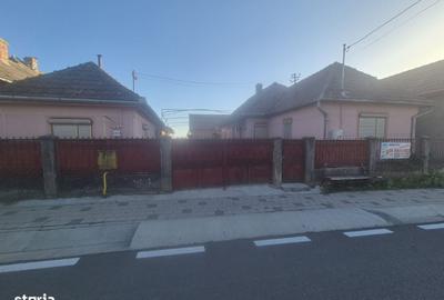 Casă cu 4 camere cu Teren 1452 Mp în Bucerdea Grânoasă