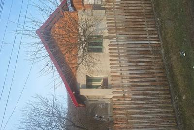 Casă cu Teren 900 Mp în Central - 4