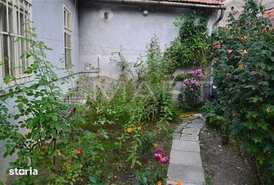 Casă cu 1 camere cu Teren 200 Mp în Central