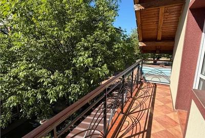 Casă cu 4 camere cu Teren 179 Mp în Central