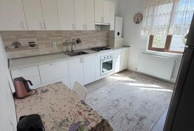 Casă individuală cu 4 camere cu Teren 250 Mp în Central