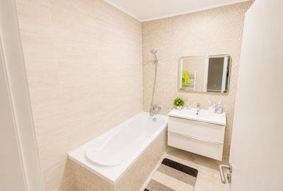 Apartament cu 4 camere decomandat, mobilat în Palazu Mare - 10