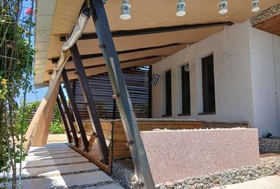 Casă cu 3 camere în Bradu - 2