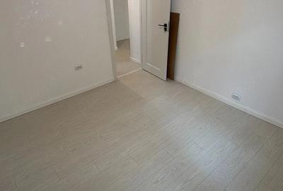 Apartament cu 2 camere decomandat în 1 Decembrie