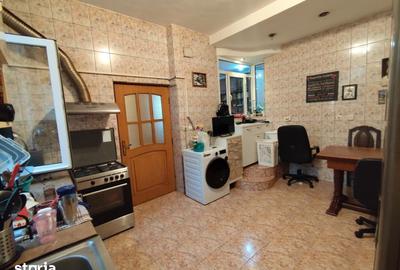 Casă cu 6 camere cu Canalizare în Chitila - 11