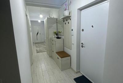 Apartament cu 3 camere decomandat în Sfântu Ilie